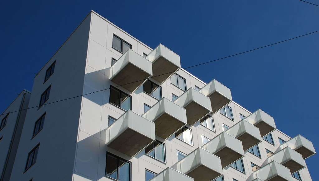 Vita Björn i Göteborg, fasad och balkonger